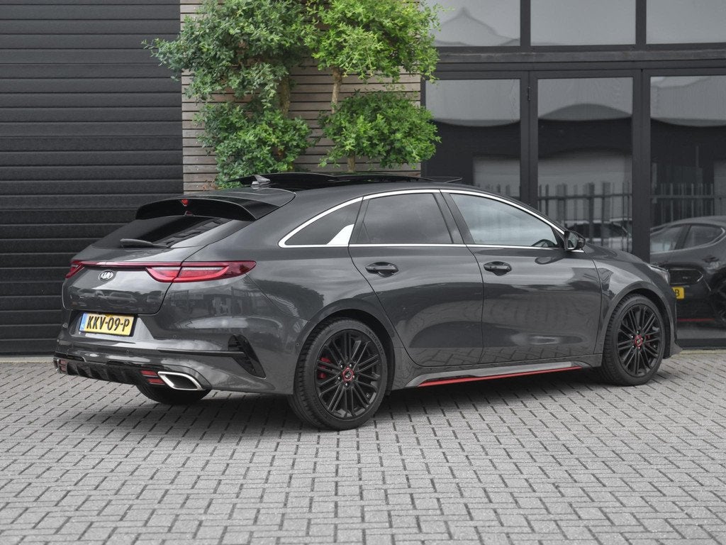 Kia ProCeed 1.6 T-GDI GT Panoramadak Adaptive Cruise Camera, Auto's, Stof, Gebruikt, 16 km/l, Lichtsensor