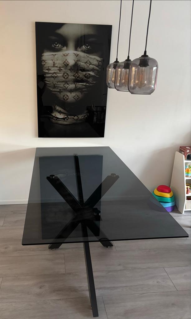 Gratis zwarte eettafel, Huis en Inrichting, Tafels | Eettafels, Ophalen, Gebruikt, 50 tot 100 cm, 150 tot 200 cm