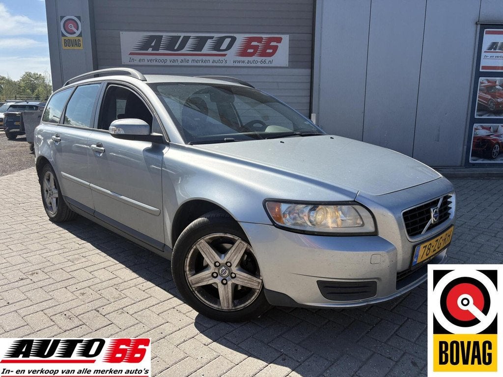 Volvo V50 2.0 Summum APK tot 07-2027, Stof, Zwart, 4 cilinders, Stoelverwarming
