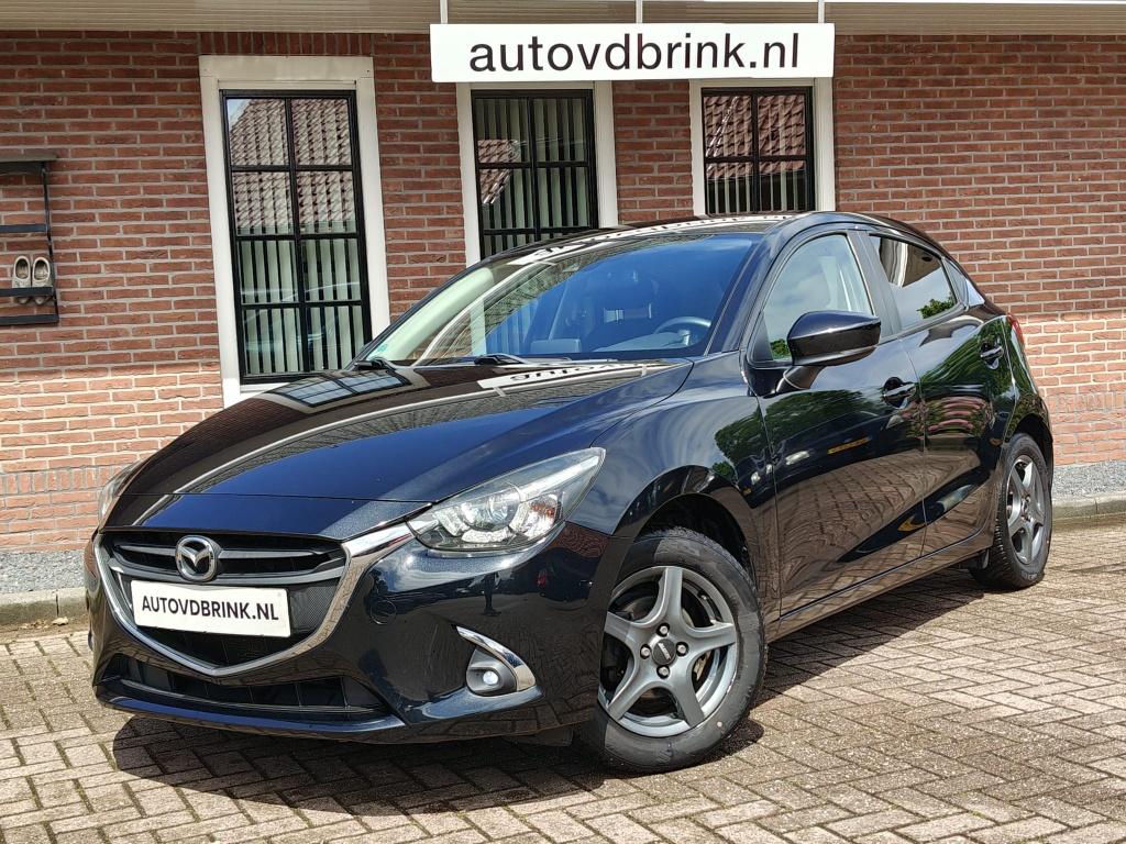 Mazda 2 1.5 Skyactiv-G TS+ LED / STOELVERWARMING (bj 2017), Gebruikt, 4 cilinders, Zwart, Bedrijf