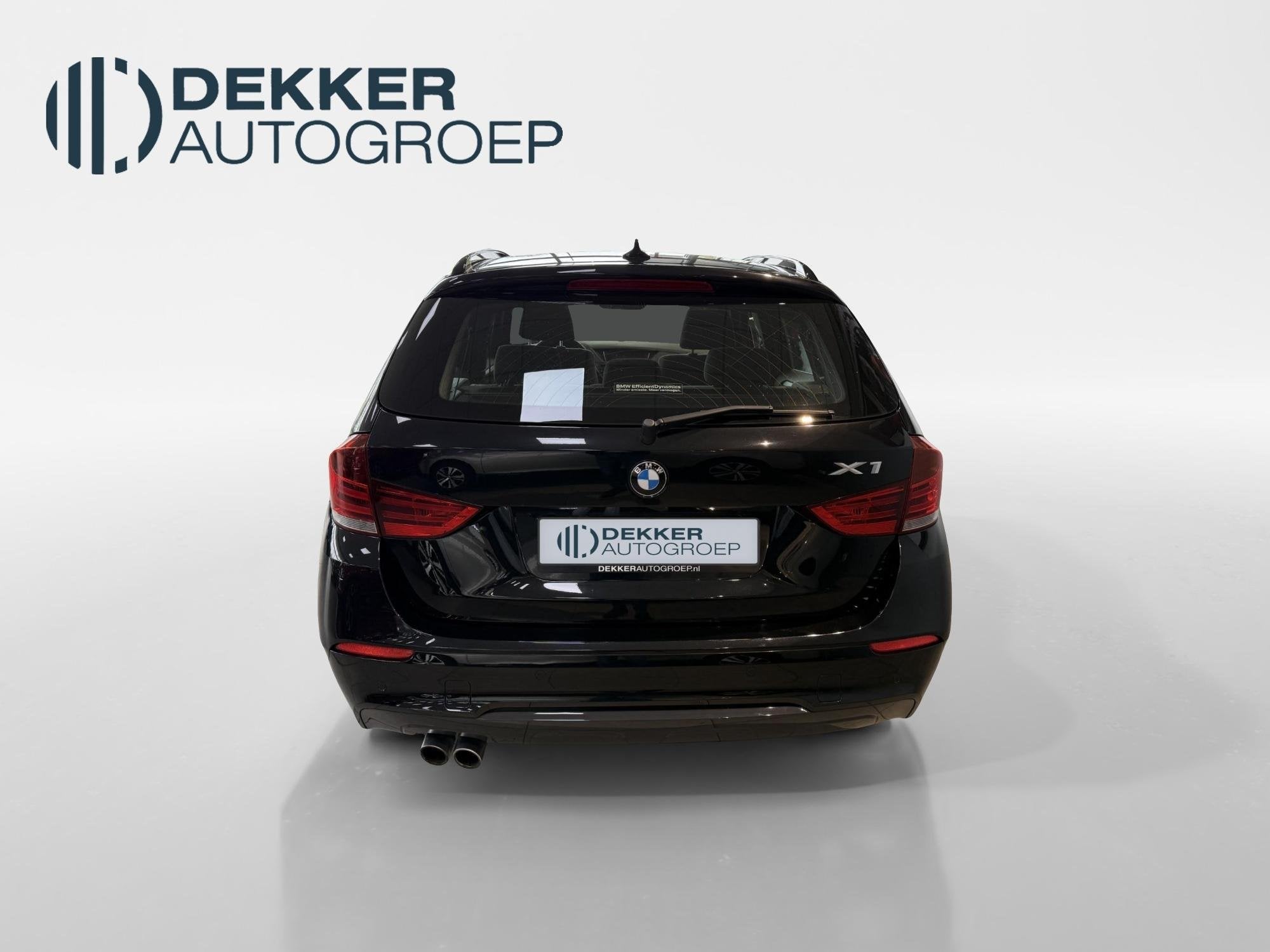 BMW X1 sDrive 20i 184PK Automaat Limited Series met M-Pakket, Auto's, Euro 6, 4 cilinders, Zwart, Grijs