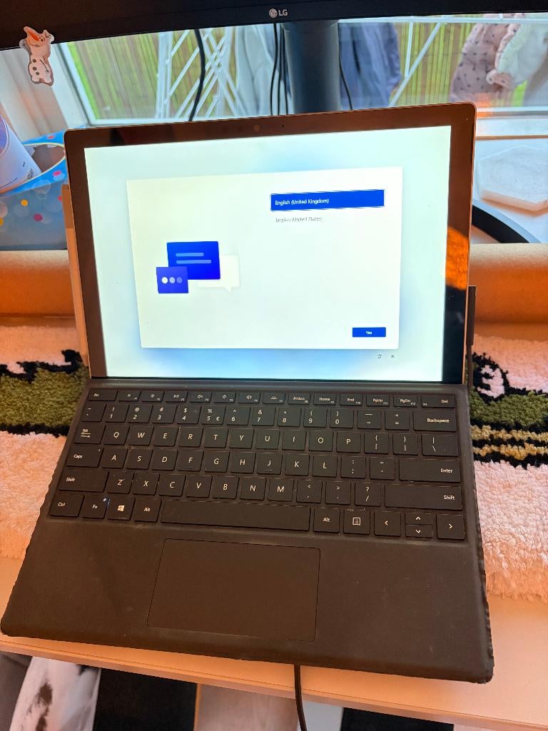 Microsoft Surface Pro 6 (2019) - Core i7 - 8 GB - 256 GB, 11 inch, Uitbreidbaar geheugen, Ophalen of Verzenden, Zo goed als nieuw