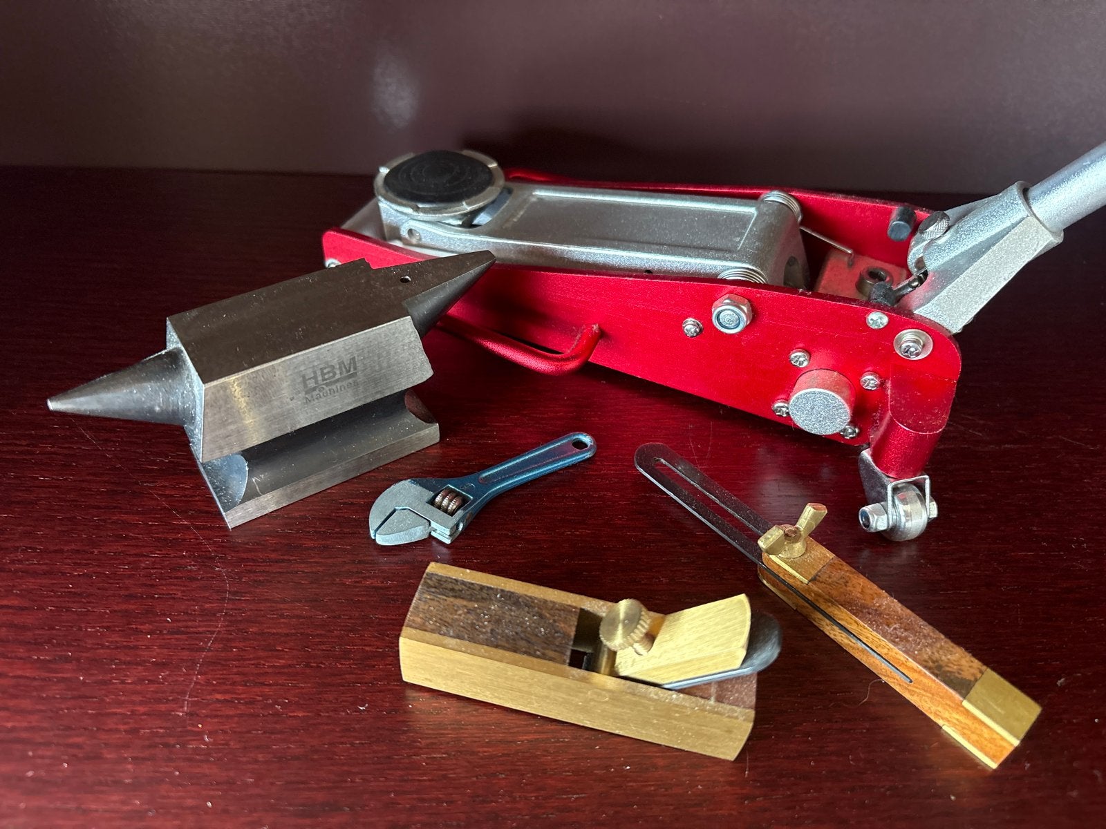 Miniatuur Gereedschap Set: Aambeeld, Moersleutel, Schaaf, Wi, Ophalen of Verzenden, Gebruikt, Sleutel/ratel, Overige merken