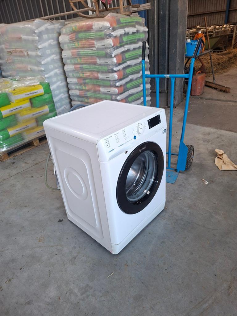 Wasmachine  te koop 130  euro, Witgoed en Apparatuur, Ophalen of Verzenden, 1200 tot 1600 toeren, 85 tot 90 cm