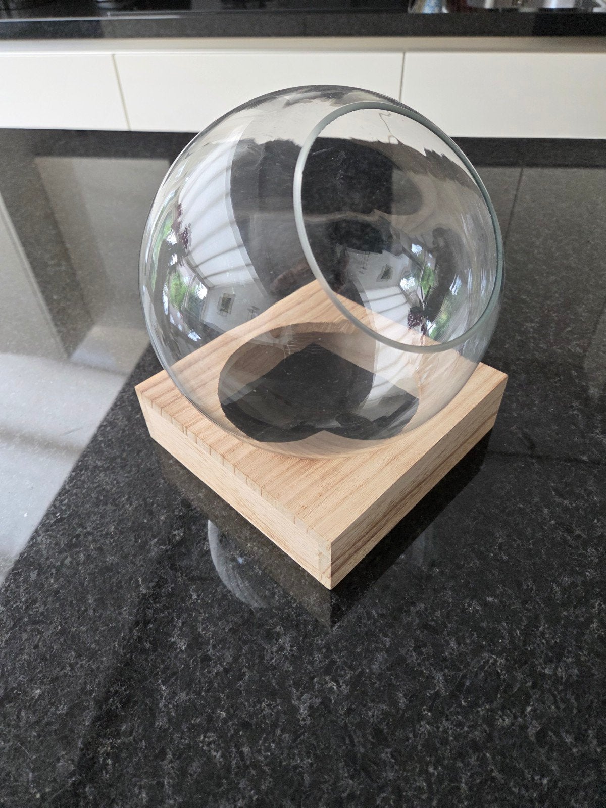 Decoratieve bolvaas op houten standaard, Ophalen, Glas