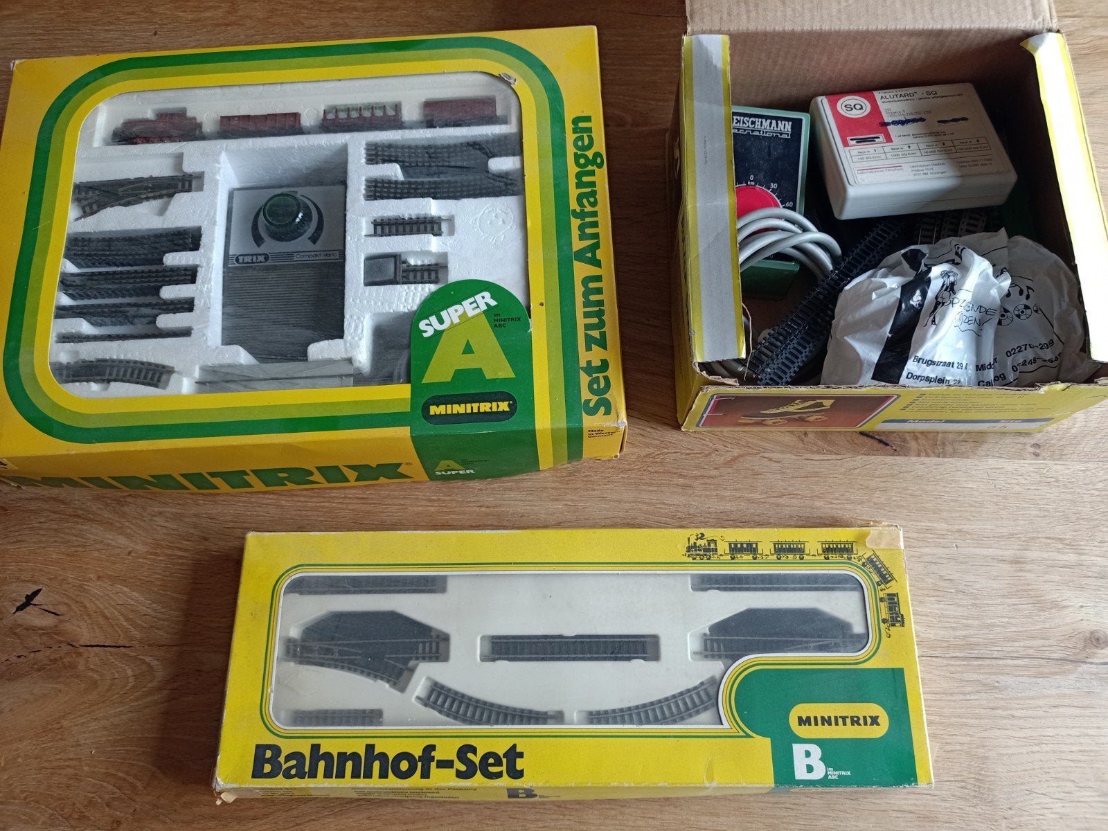 Minitrix Treinset met Fleischman trafo en Accessoires, Hobby en Vrije tijd, Gelijkstroom, Trix, Ophalen of Verzenden, Analoog