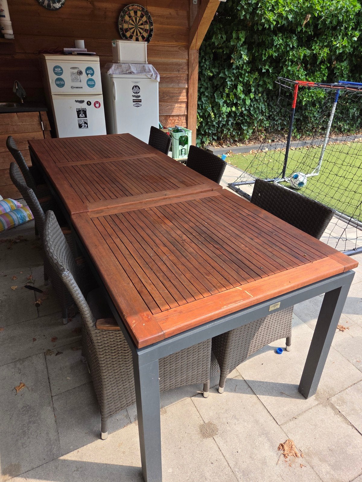 Grote tuinset met twee teakhouten tafels, Ophalen, Gebruikt, Teakhout, 8 zitplaatsen