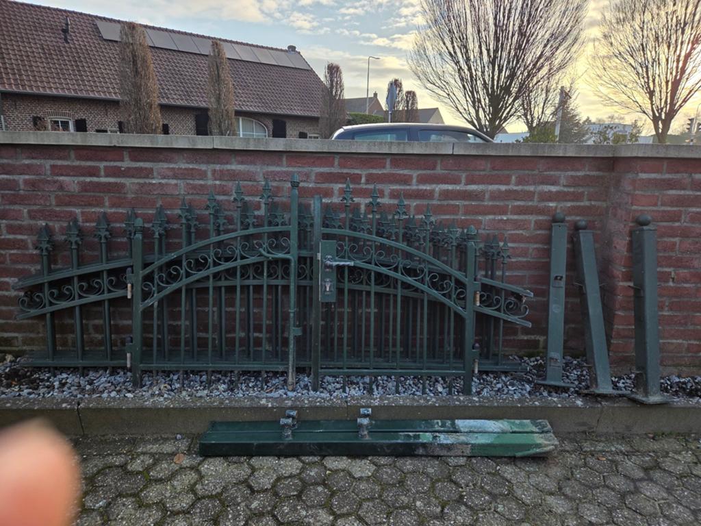 Mooi massief hekwerk, Ophalen, IJzer, Sierhekwerk