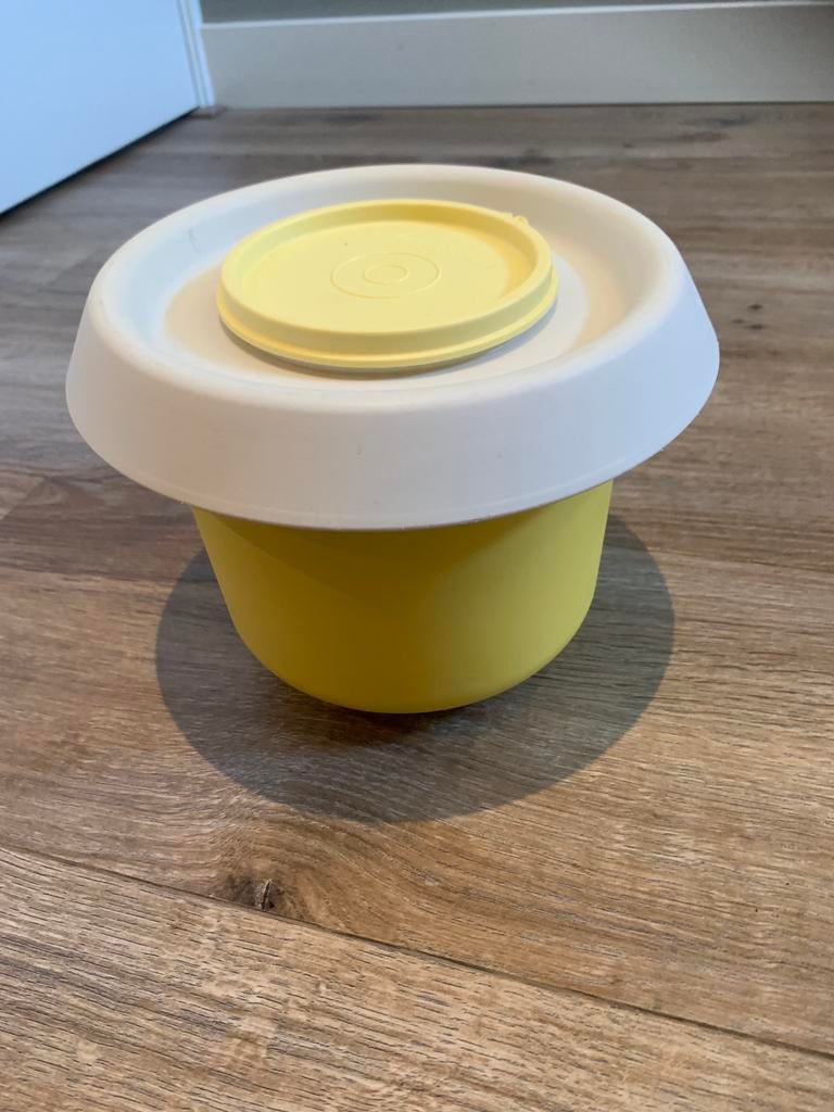 Tupperware deegkom geel met spatrand 1,5 liter, Gebruikt, Tupperware, Verzenden, Geel