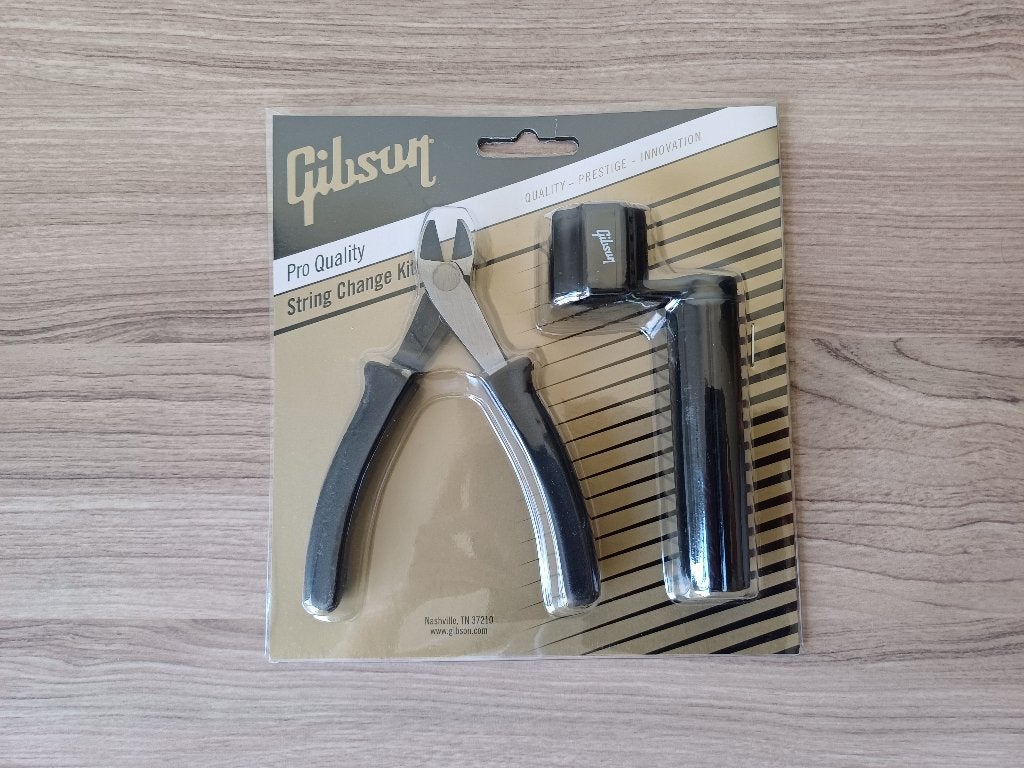 Gibson ATSC-01 String Change Kit - snaarwinder en kniptang, Muziek en Instrumenten, Ophalen, Nieuw, Elektrische gitaar