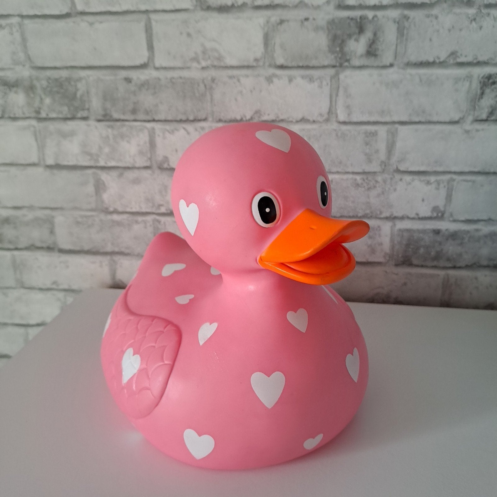 Grote badeend roze met hartjes 28 cm, Ophalen, Zo goed als nieuw