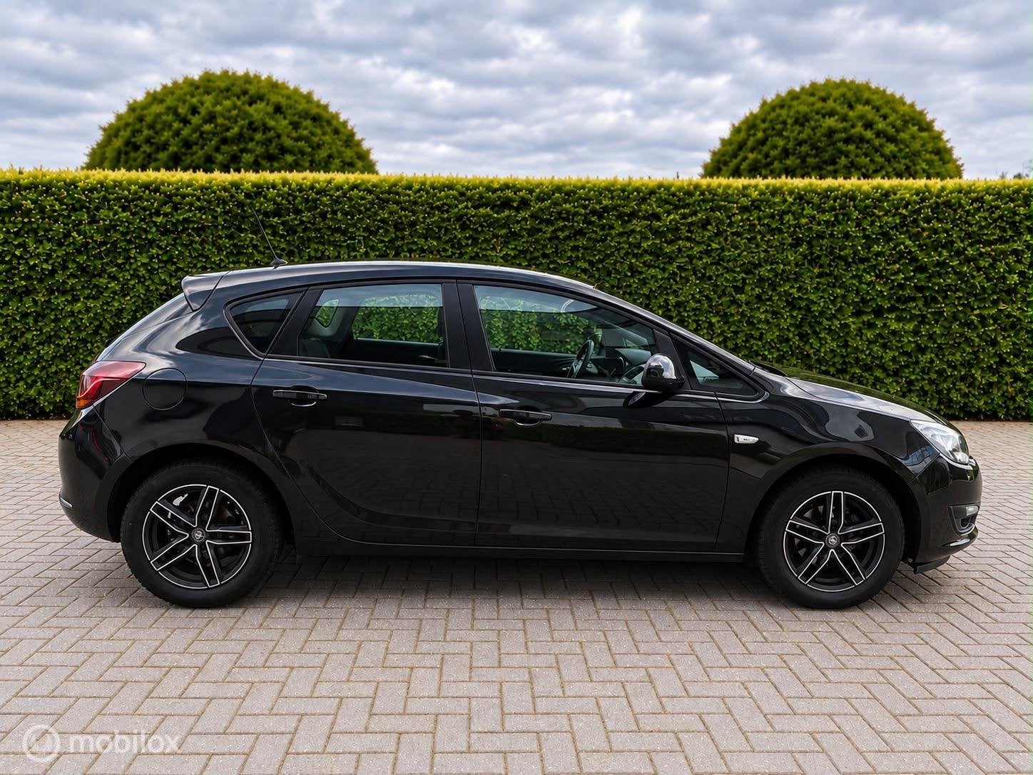 Foto 5 van Opel Astra 1.4 120pkAircoTrekhaakCruiseParkeersensorVelgen
