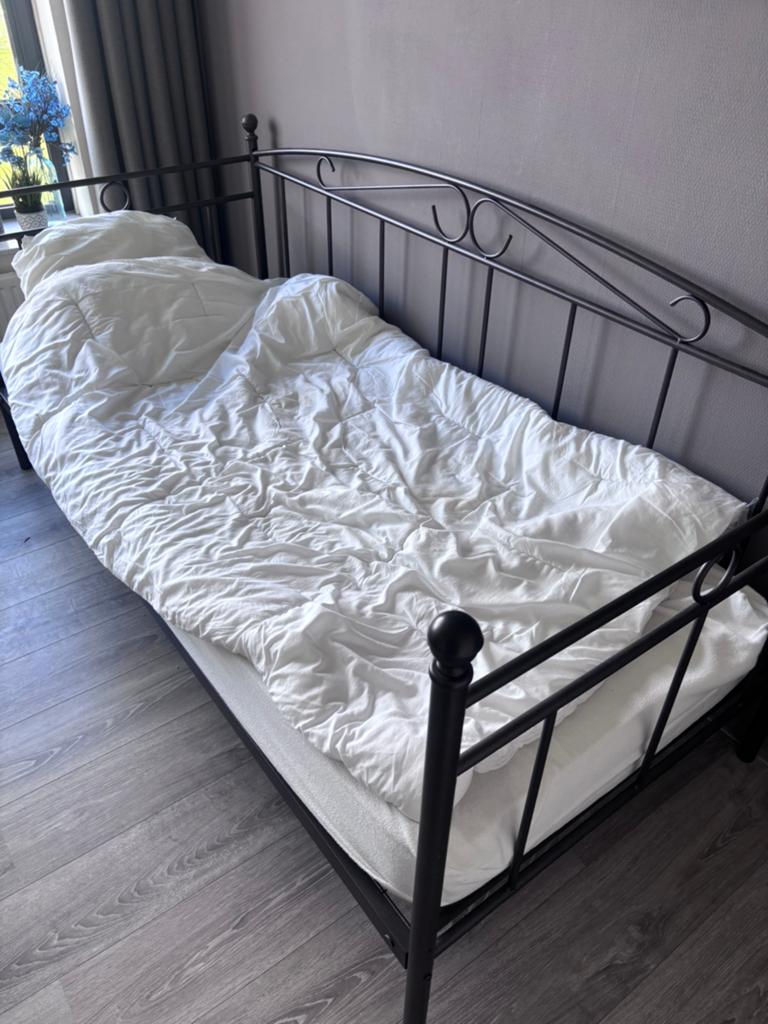 Eenpersoonsbed, Ophalen of Verzenden, Eenpersoons, Overige materialen, 90 cm