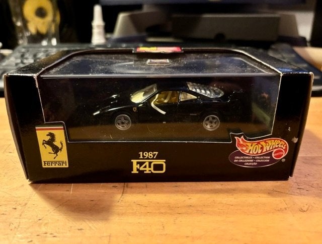 Hot Wheels Collectibles Ferrari F40, Hobby en Vrije tijd, Ophalen of Verzenden, Zo goed als nieuw, Auto, Overige merken