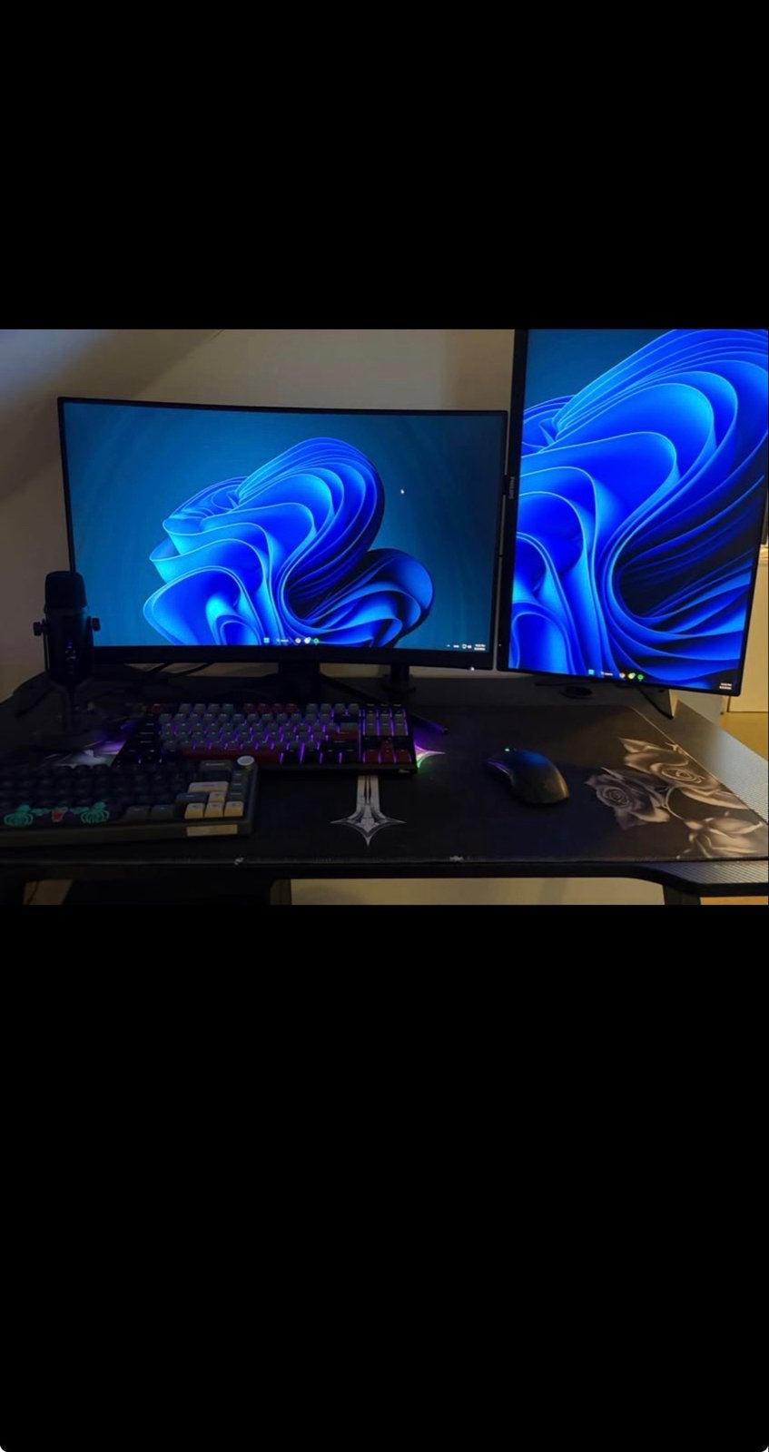 Gaming Setup - 2 Monitoren, Ophalen of Verzenden, Gebruikt