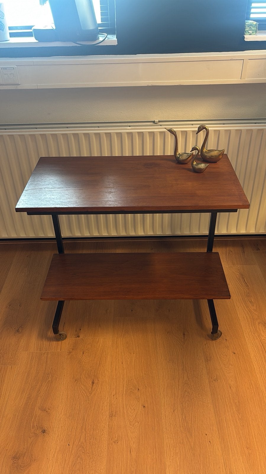 Vintage bijzet tafel, Huis en Inrichting, Tafels | Salontafels, Ophalen, 50 – 75, Gebruikt, Vintage