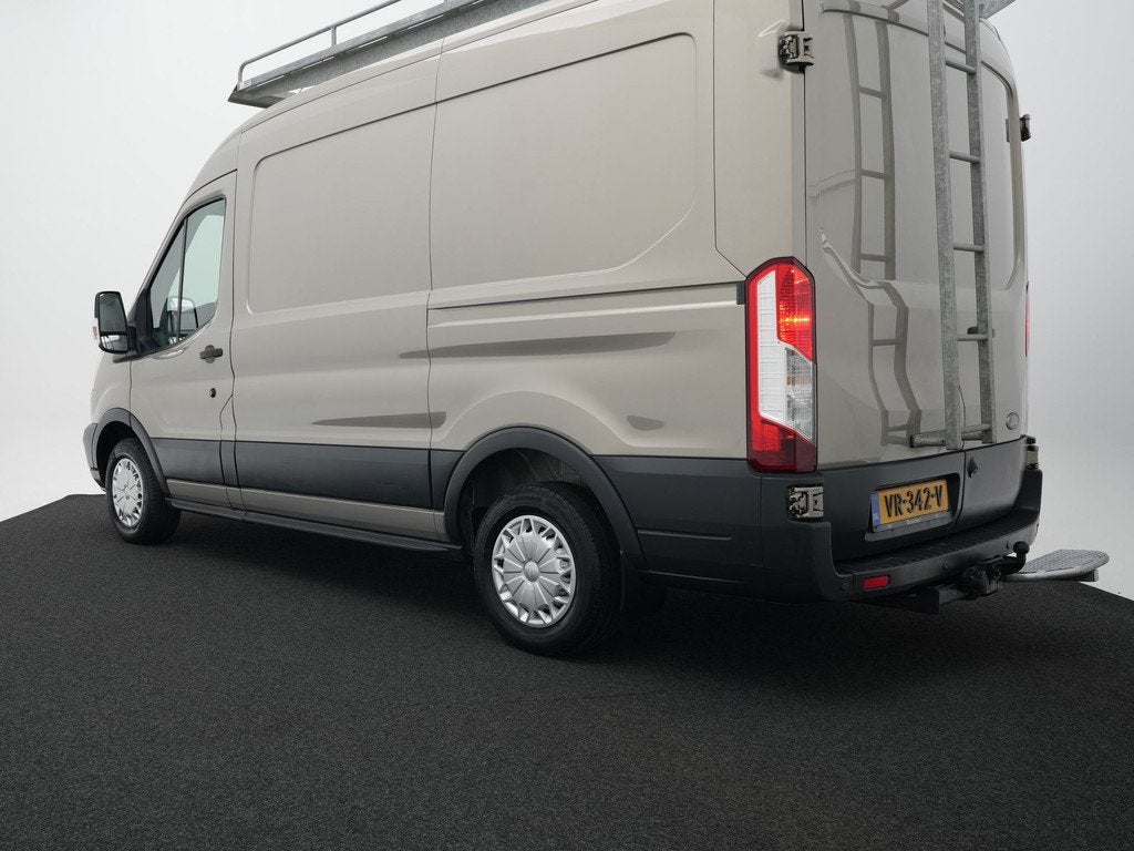 Ford Transit 290 2.2 TDCI L2H2 Ambiente | Trekhaak | Imperia, Voorwielaandrijving, Gebruikt, Zwart, 4 cilinders