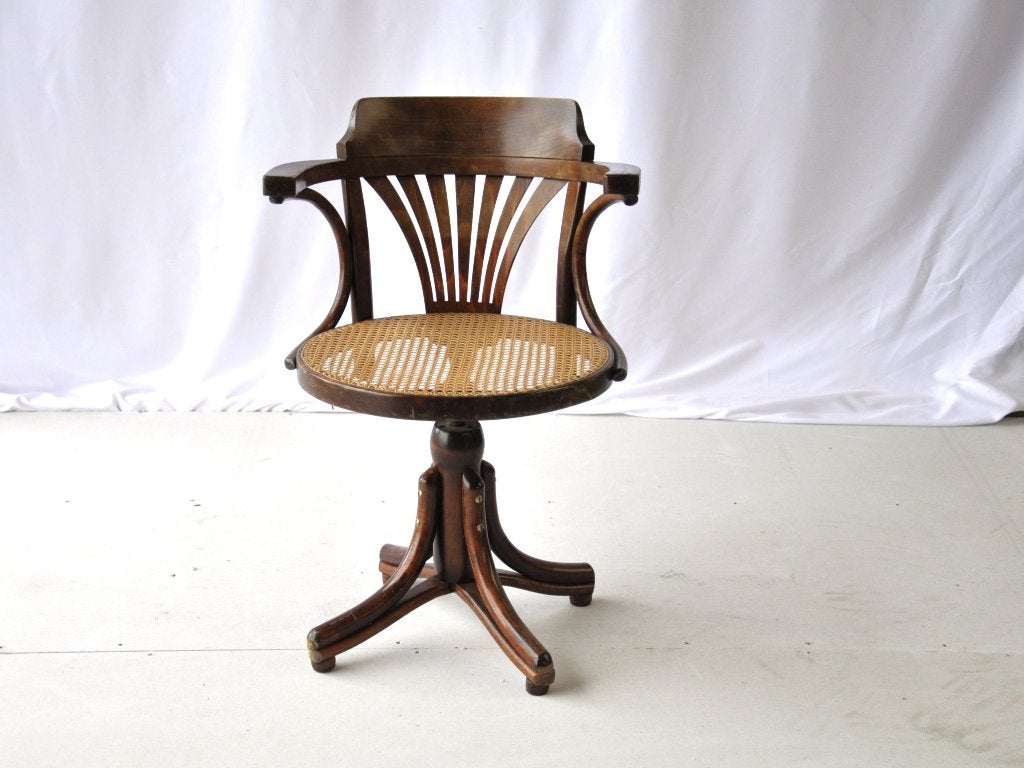 Originele Thonet bureaustoel met rotan zitting, Ophalen