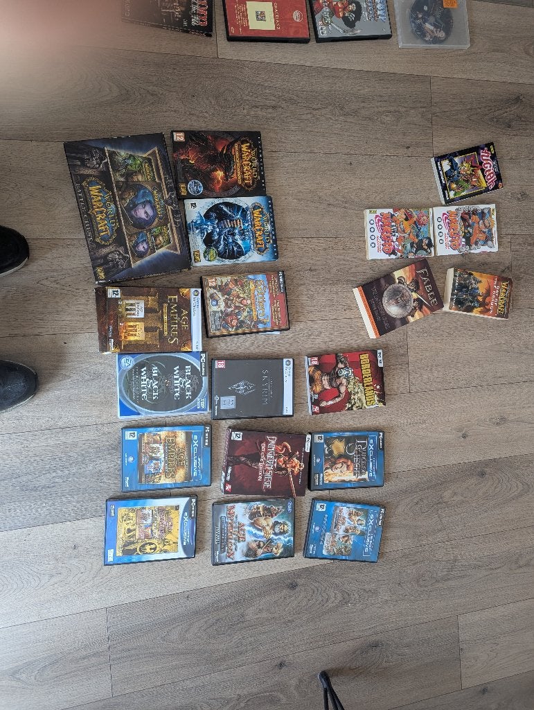 PC Games pakket – WoW, Age of Empires, Skyrim en meer, Ophalen, Gebruikt, 9711hd, Info@packbike.nl