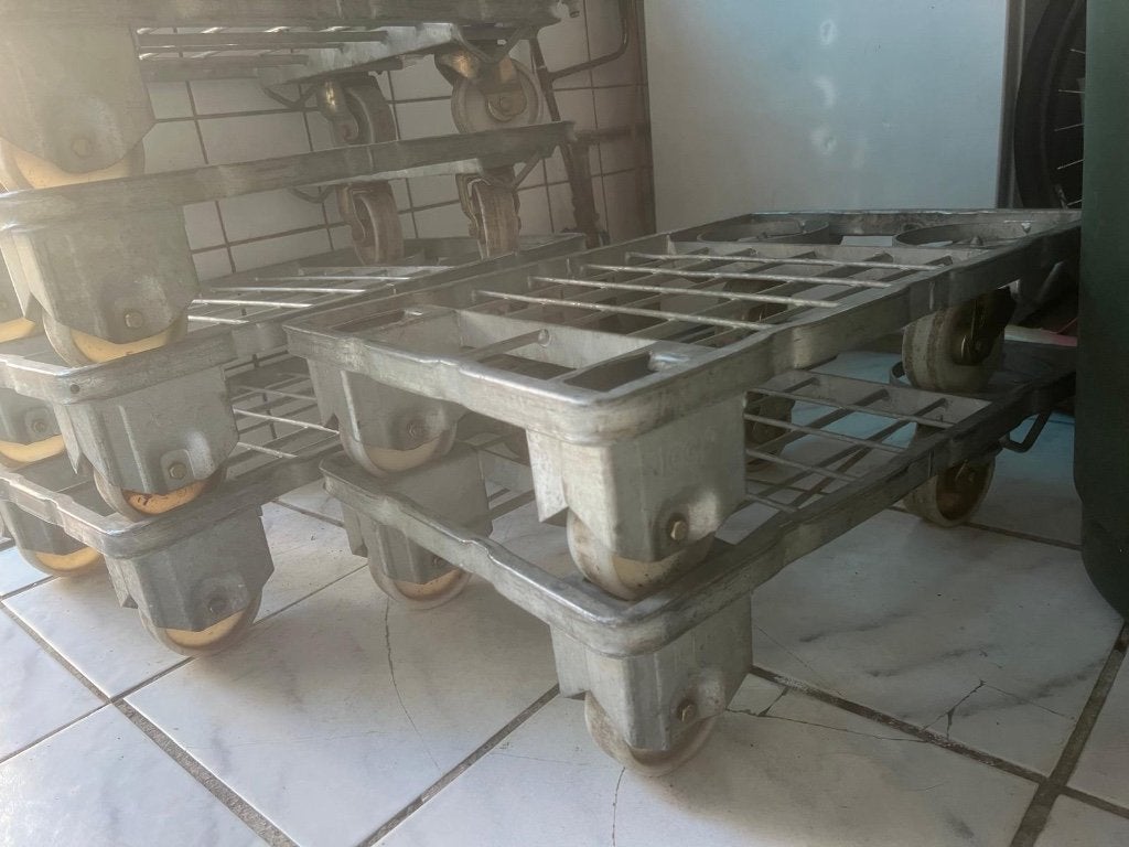 Dolly kratten onderstellen, Ophalen, Gebruikt, 40 tot 60 cm, 50 tot 75 cm