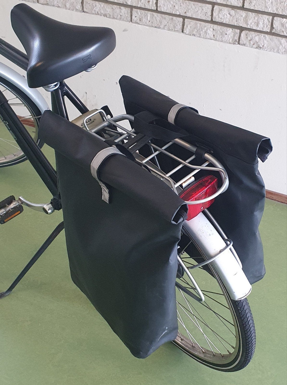 Zwarte Fietstassen, Ophalen, Zo goed als nieuw, AH