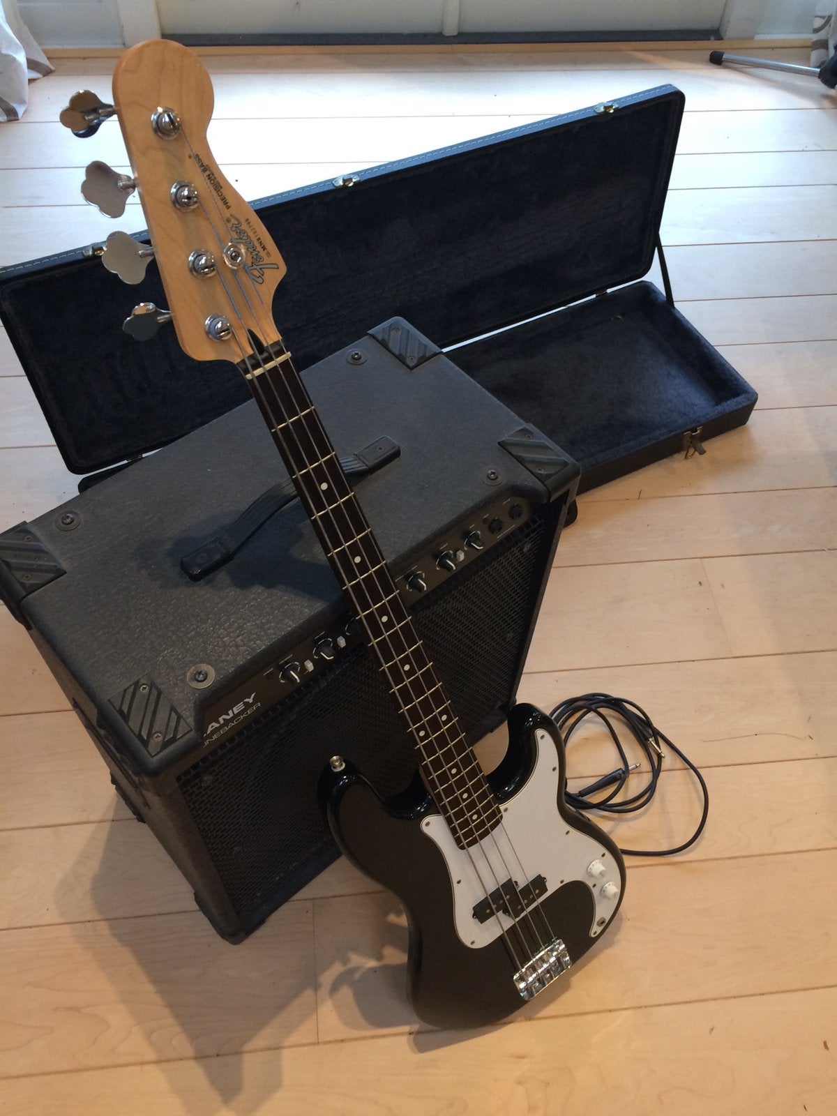 Fender precision bass, Ophalen, Zo goed als nieuw