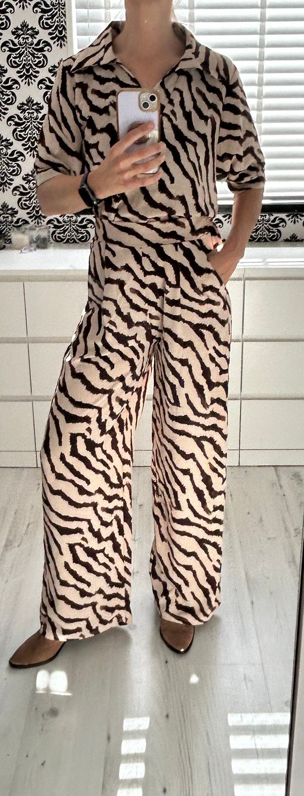 Tijger print Bloes & Broek, ook te dragen als jumpsuit, Verzenden, Nieuw, Maat 36 (S), Bruin