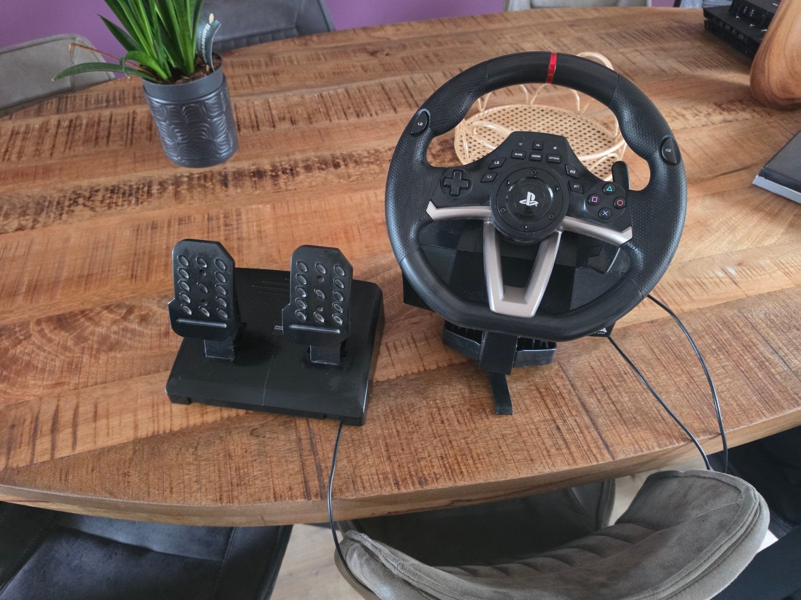 Racestuur met pedalen voor PlayStation, Ophalen, Racestuur, Zo goed als nieuw, Overige merken
