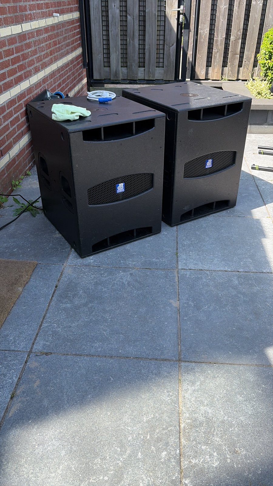 DB Technologies D18 Subwoofers, Ophalen, Gebruikt, 1000 watt of meer, P.A.