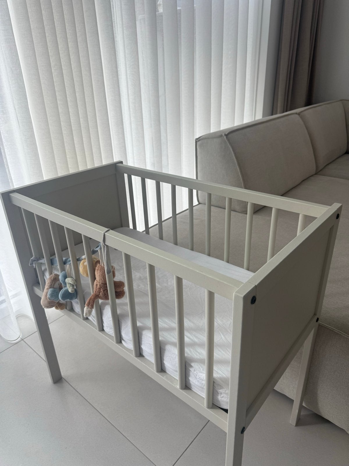 Mooi wieg oatmeal baby park met matras, Ophalen of Verzenden, Zo goed als nieuw, Ledikant