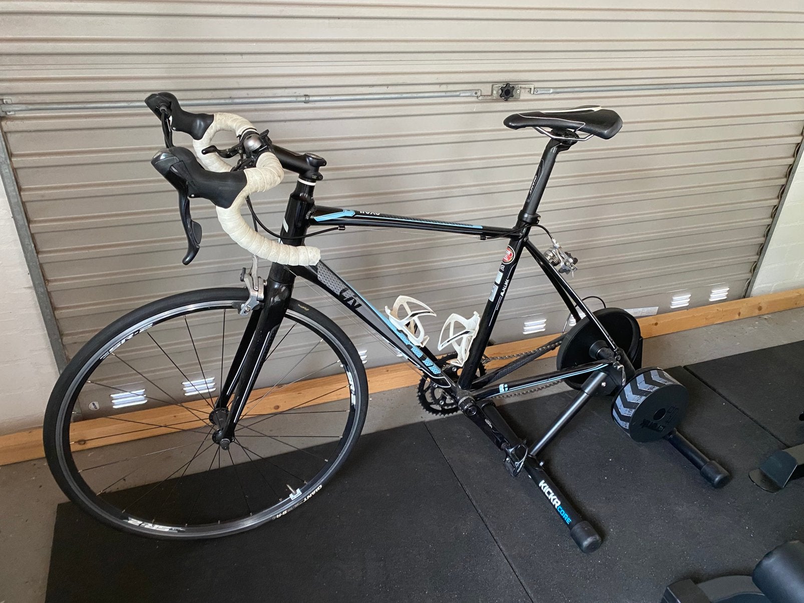 Wahoo Kickr Core met Giant Liv Avail fiets (dames), Ophalen, Zo goed als nieuw