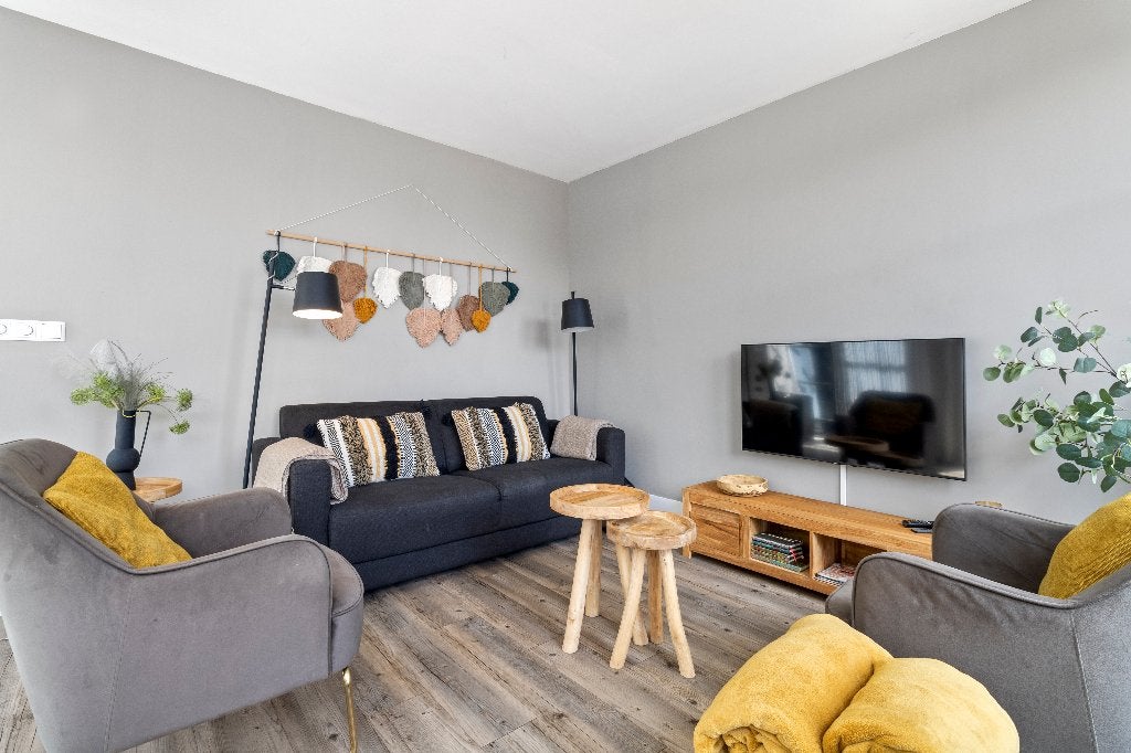 Comfortabele 2-zitsbank - Donkergrijs stof, Ophalen, Gebruikt, Modern, Scandinavisch, Minder dan 75 cm