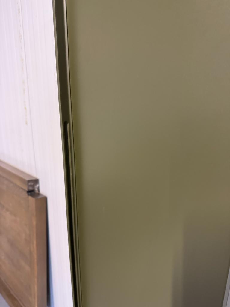 Nieuwstaat Cappellini hangkast | bosgroen, Ophalen, Met deur(en), Zo goed als nieuw, Minder dan 150 cm