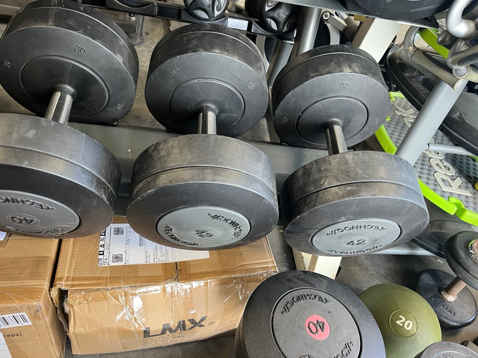 2 x 42 kg Technogym dumbbells dumbbell set gewichten, Dumbbell, Ophalen of Verzenden, Gebruikt, Technogym