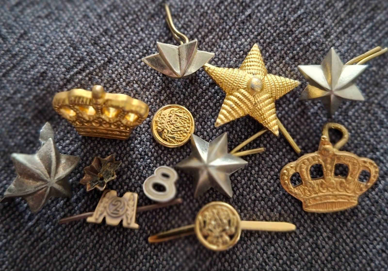 Gezocht: ornamentjes trouwe dienst OO., Verzenden, Landmacht, Nederland, Lintje, Medaille of Wings