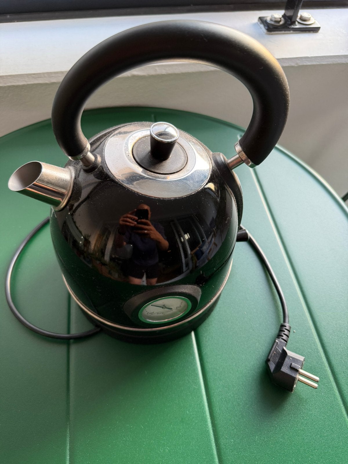 Retro Metalen Elektrische Waterkoker – Zwart/Zilver, Witgoed en Apparatuur, Waterkokers, 1 tot 2 liter, Ophalen, Zo goed als nieuw