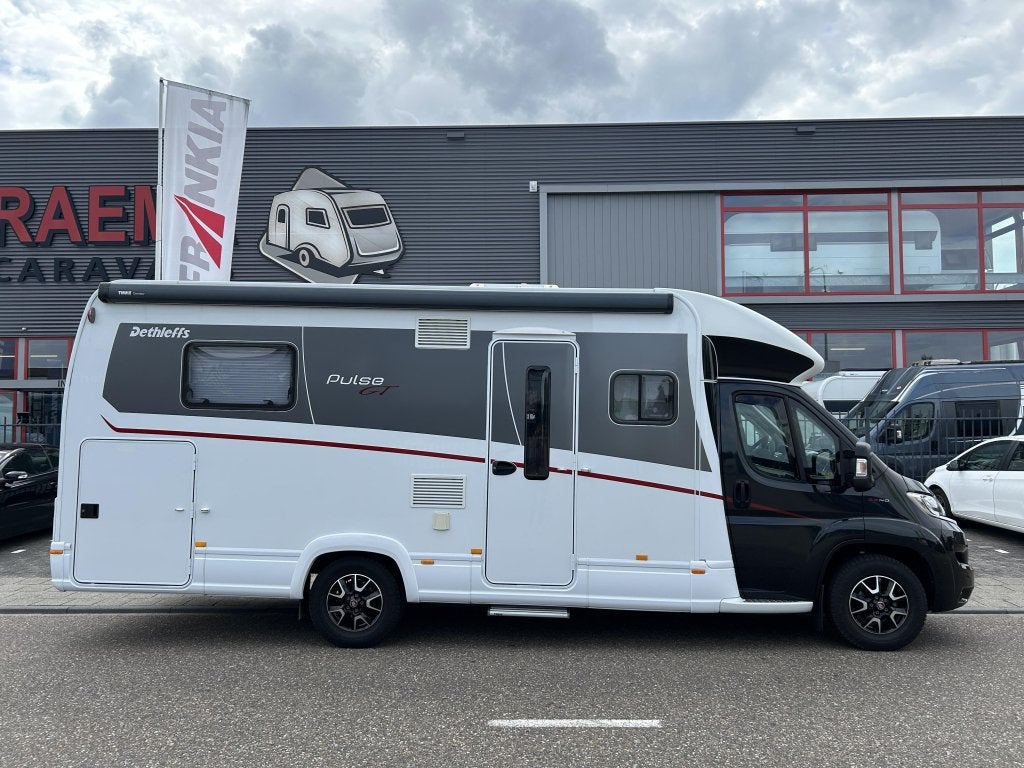Caravans And Camping Dethleffs