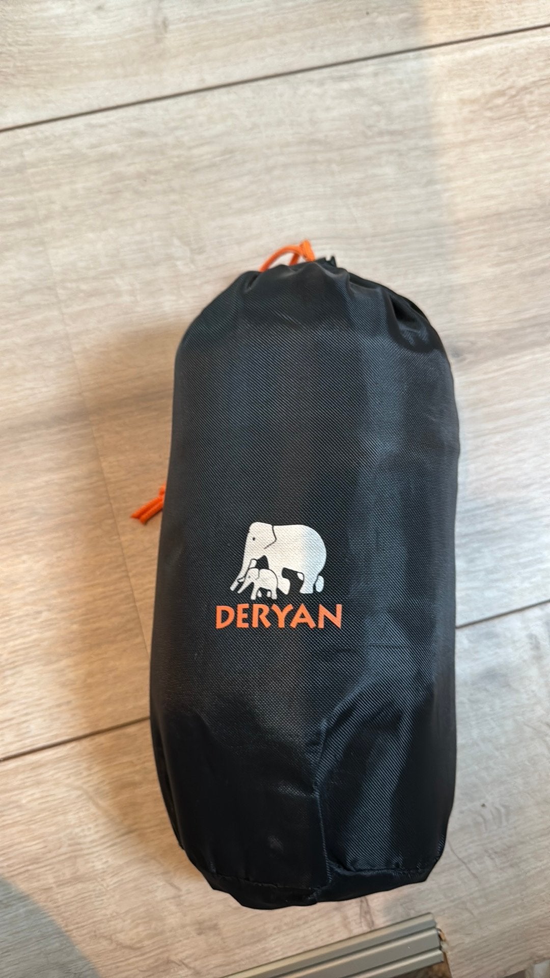 Deryan Airtraveller, Ophalen, Zo goed als nieuw