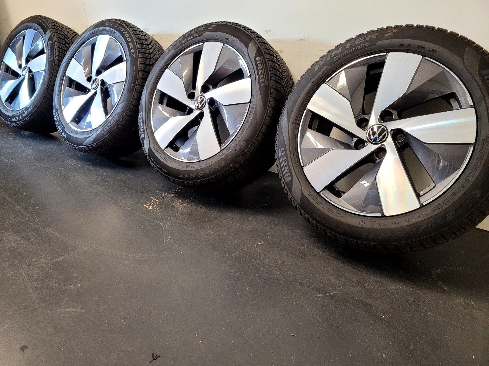 17 inch VW PASSAT SUPERB velgen 215 55 17 winter Seat skoda, Ophalen, 215 mm, Banden en Velgen, 17 inch