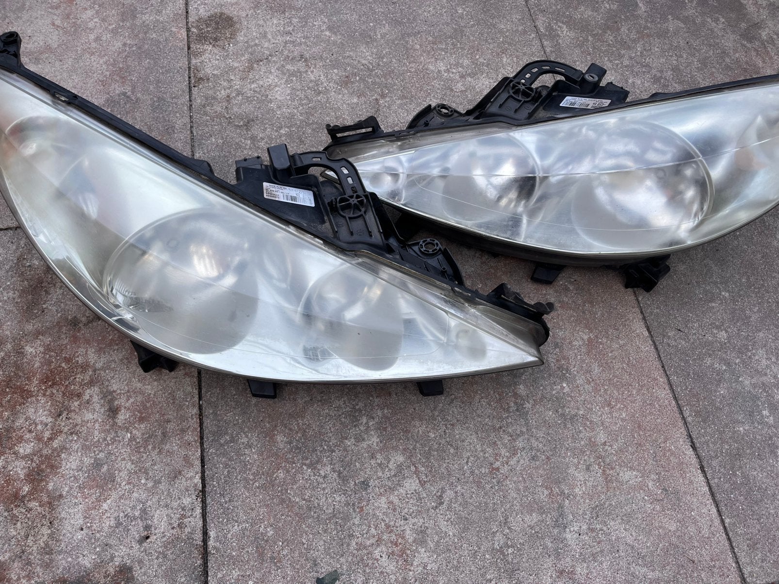 2 Zeer Nette koplampen Peugeot 207, Auto-onderdelen, Ophalen of Verzenden, Peugeot