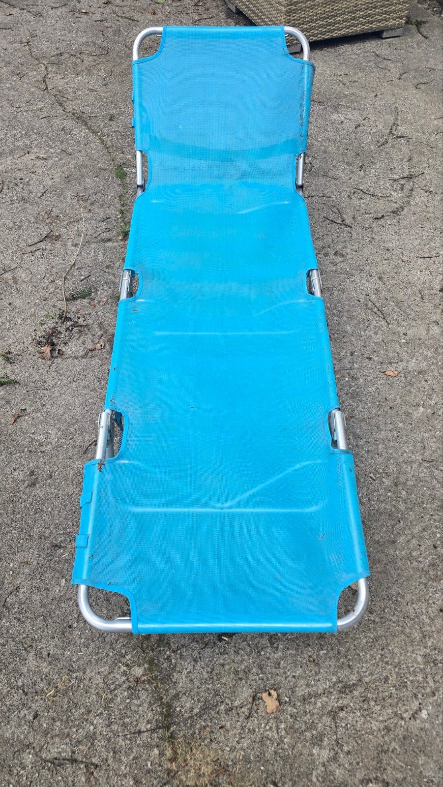 Inklapbaar ligbed - Ideaal voor tuin of strand, Ophalen of Verzenden, Gebruikt, Metaal, Inklapbaar