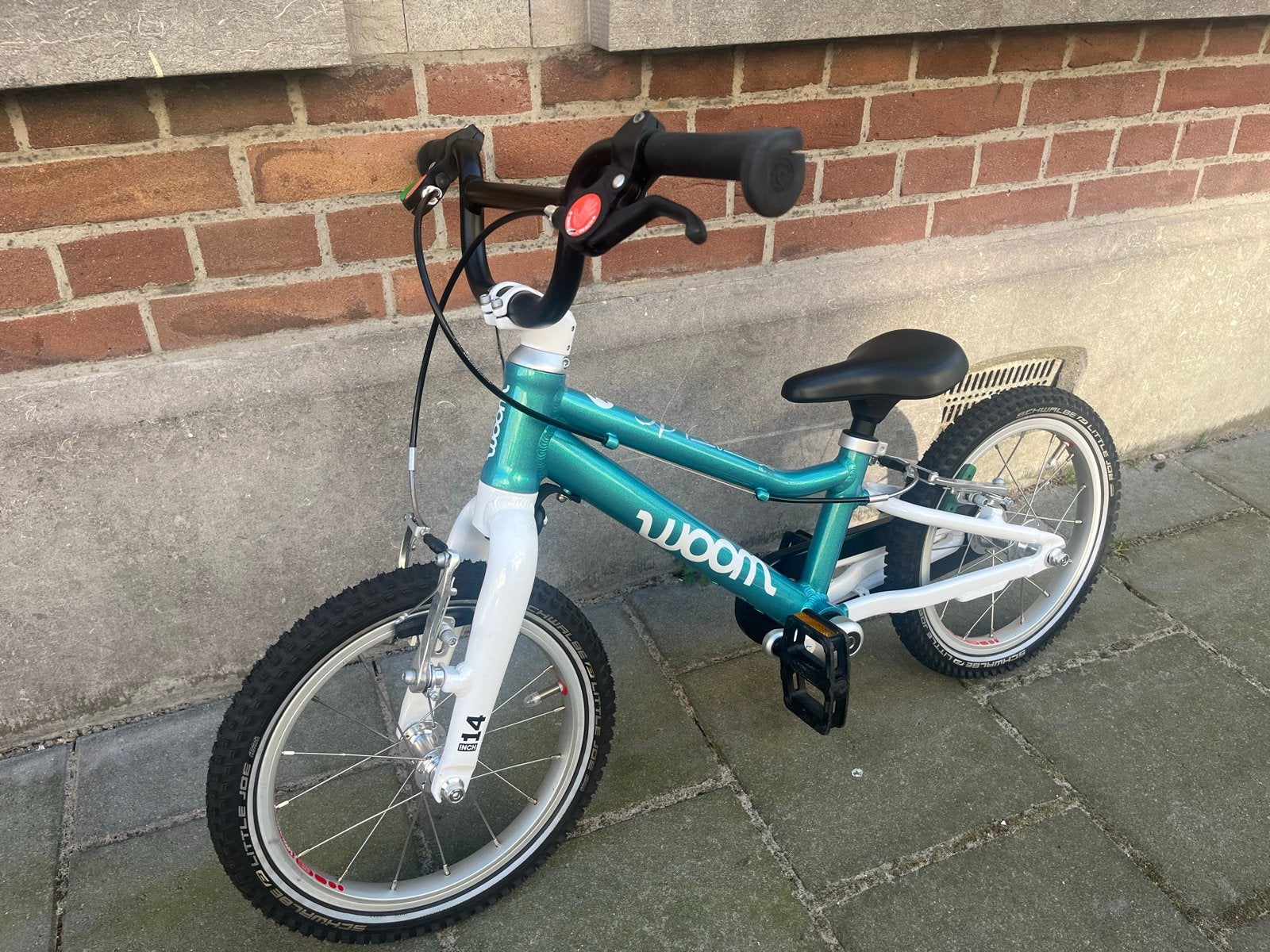 Woom 2 kinderfiets - 14 inch - Zo goed als nieuw, Ophalen, Zo goed als nieuw, Velgrem, Minder dan 16 inch