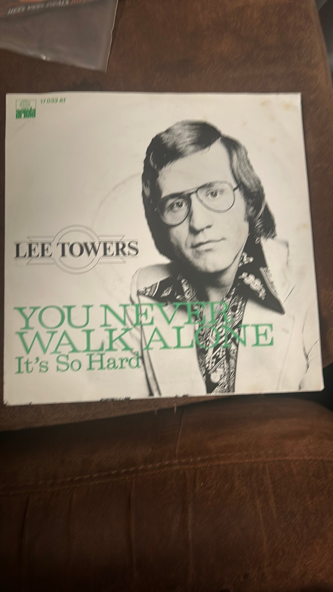 Lee Towers / you never walk alone, Ophalen of Verzenden, Zo goed als nieuw, Pop