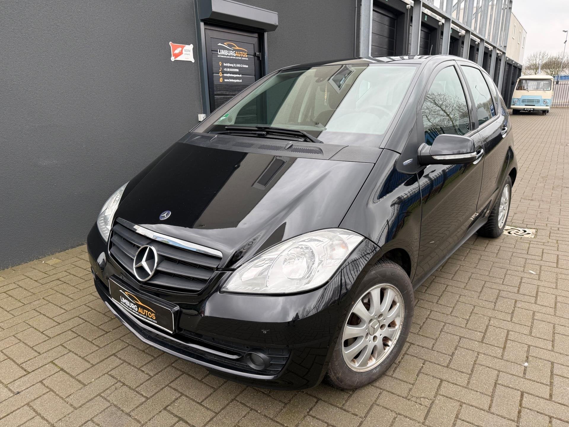 Mercedes-Benz A-klasse 160 BlueE. Avantgarde Stoelverwarming, Voorwielaandrijving, Dealer onderhouden, Stof, Zwart