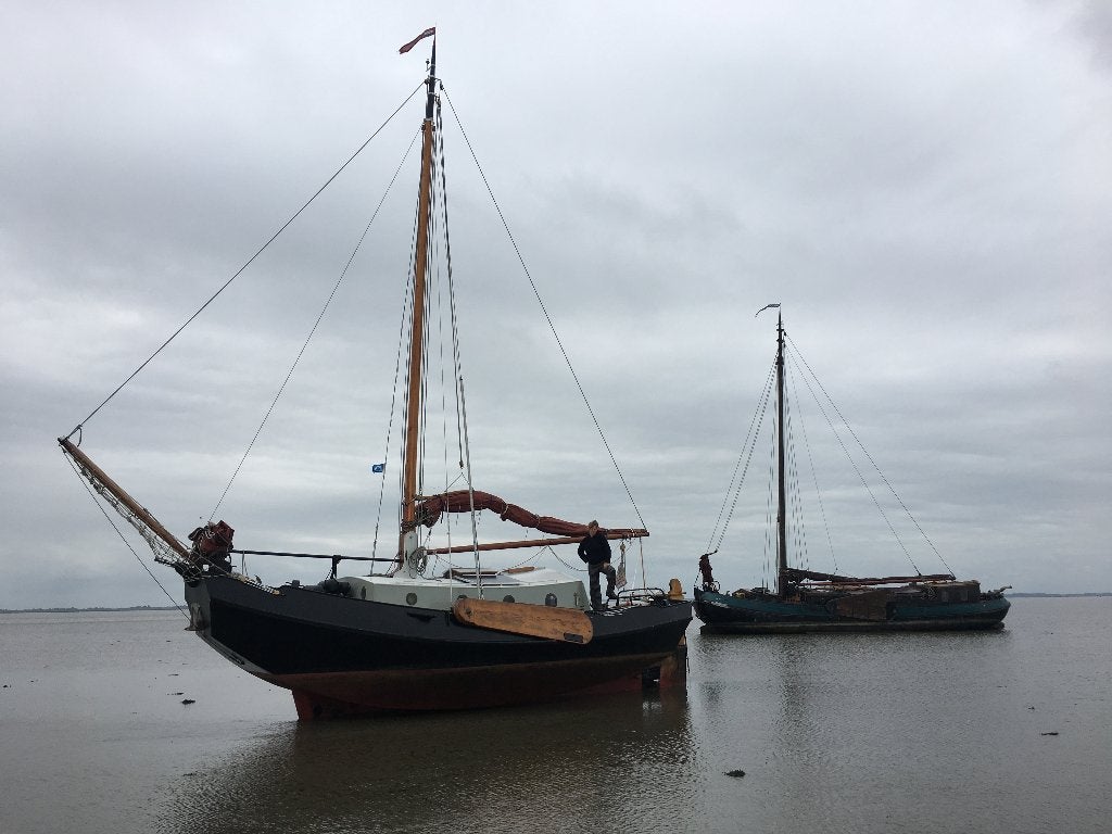 Te koop: Karakteristieke en verrassend ruime Zeeschouw, 10 m, Gebruikt, Staal, Binnenboordmotor