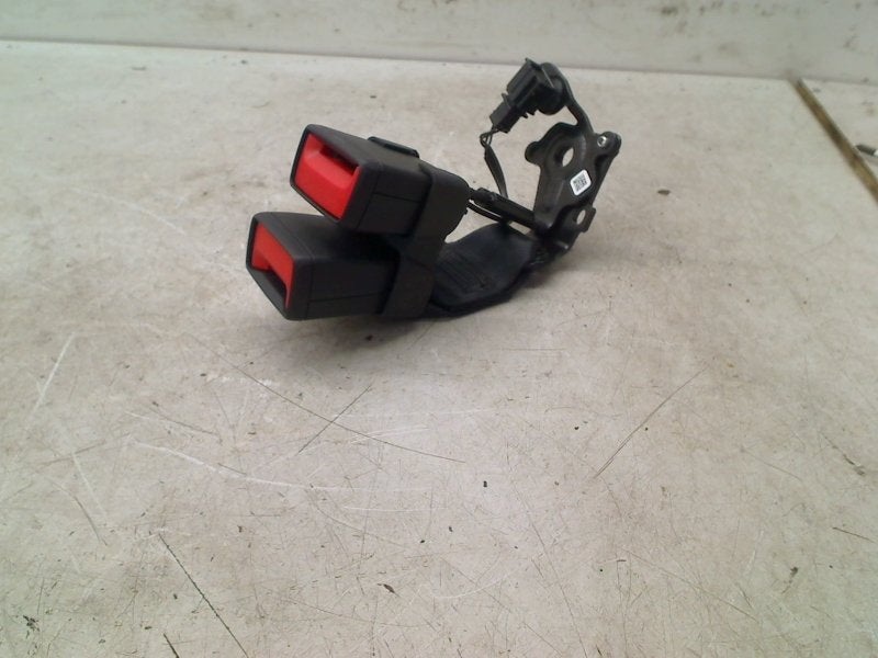 Gordelslot Achter Volkswagen Golf VIII (CD1) 2025 8Y0857739P, Gebruikt, Volkswagen, Volkswagen AG, Kundenbetreuung@volkswagen.de