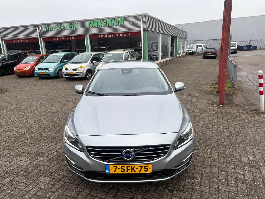 Volvo V60 2.4 D6 AWD Plug-In Hybrid Summum|NAP|NAVI|PDC|, Auto's, Volvo, Automaat, Automatische klimaatregeling, Vierwielaandrijving