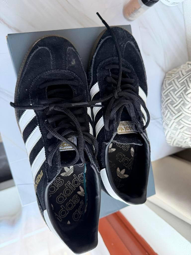 Adidas Spezial sneakers zwart - Maat 38.5, Kleding | Dames, Schoenen, Ophalen of Verzenden, Gedragen, Zwart, Sneakers of Gympen