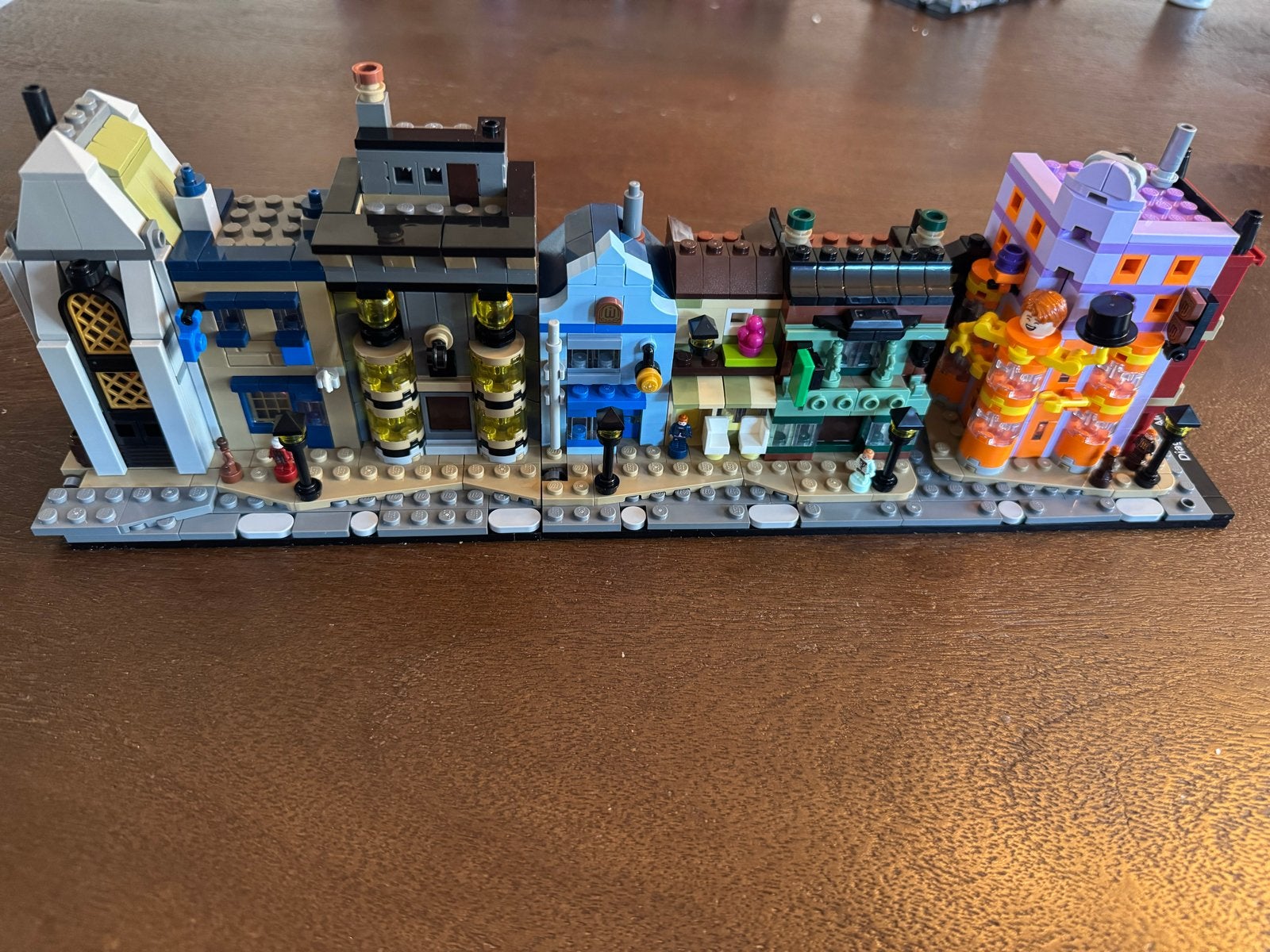 Foto 2 van LEGO Harry Potter Diagon Alley 76444 - met doos en boekjes