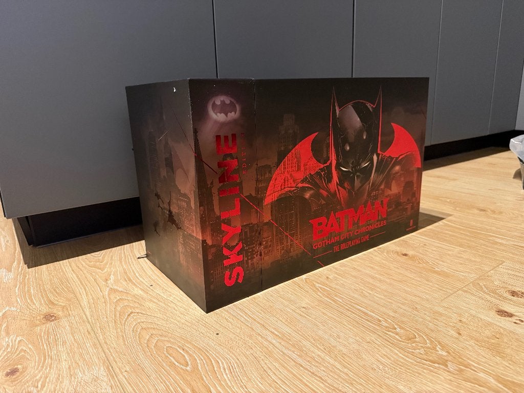 Batman Gotham City Chronicles – The RPG  - Skyline Edition, Een of twee spelers, Ophalen of Verzenden, Nieuw